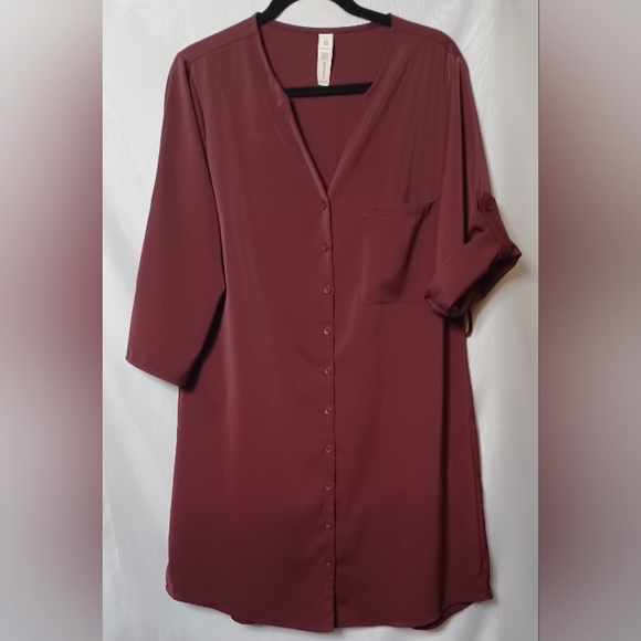 B Women's Burgundy V-Neck Button Front Midi Dress. Size L - Picture 3 of 9